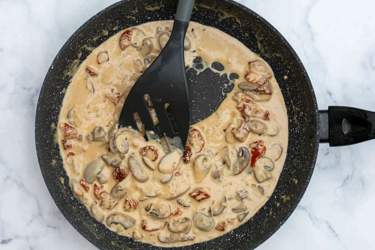 creamy parmesan garlic mushroom sauce