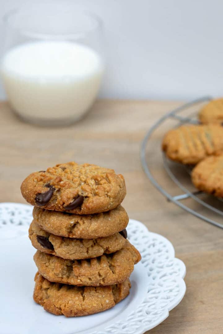 Easy Almond Flour Peanut Butter Cookies {GlutenFree}