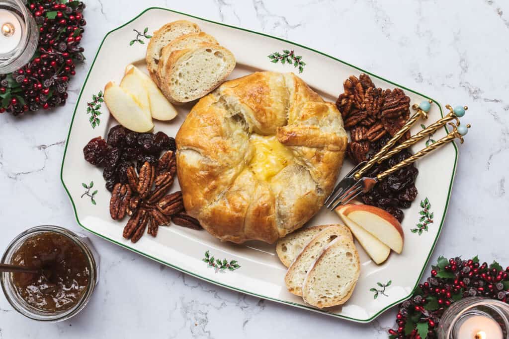 Baked Brie with Fig Jam (Brie en Croûte)