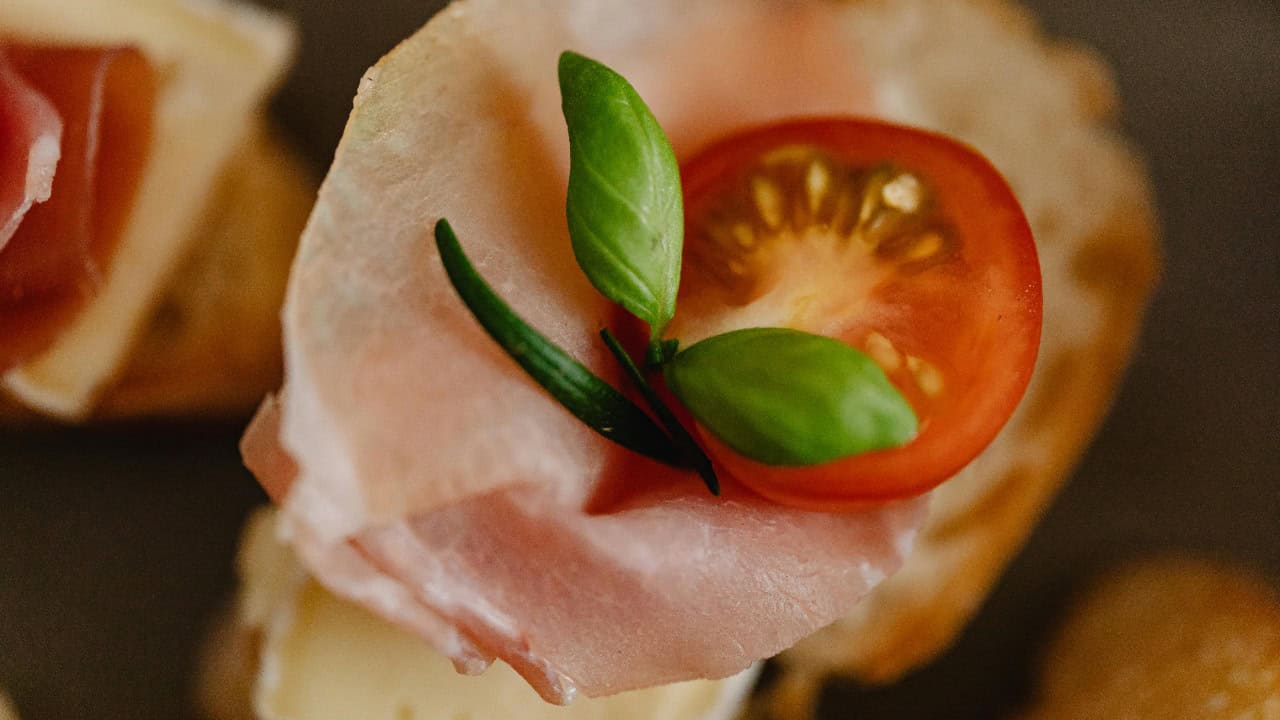 Image Credit: Photo By: Kaboompics.com/Pexels