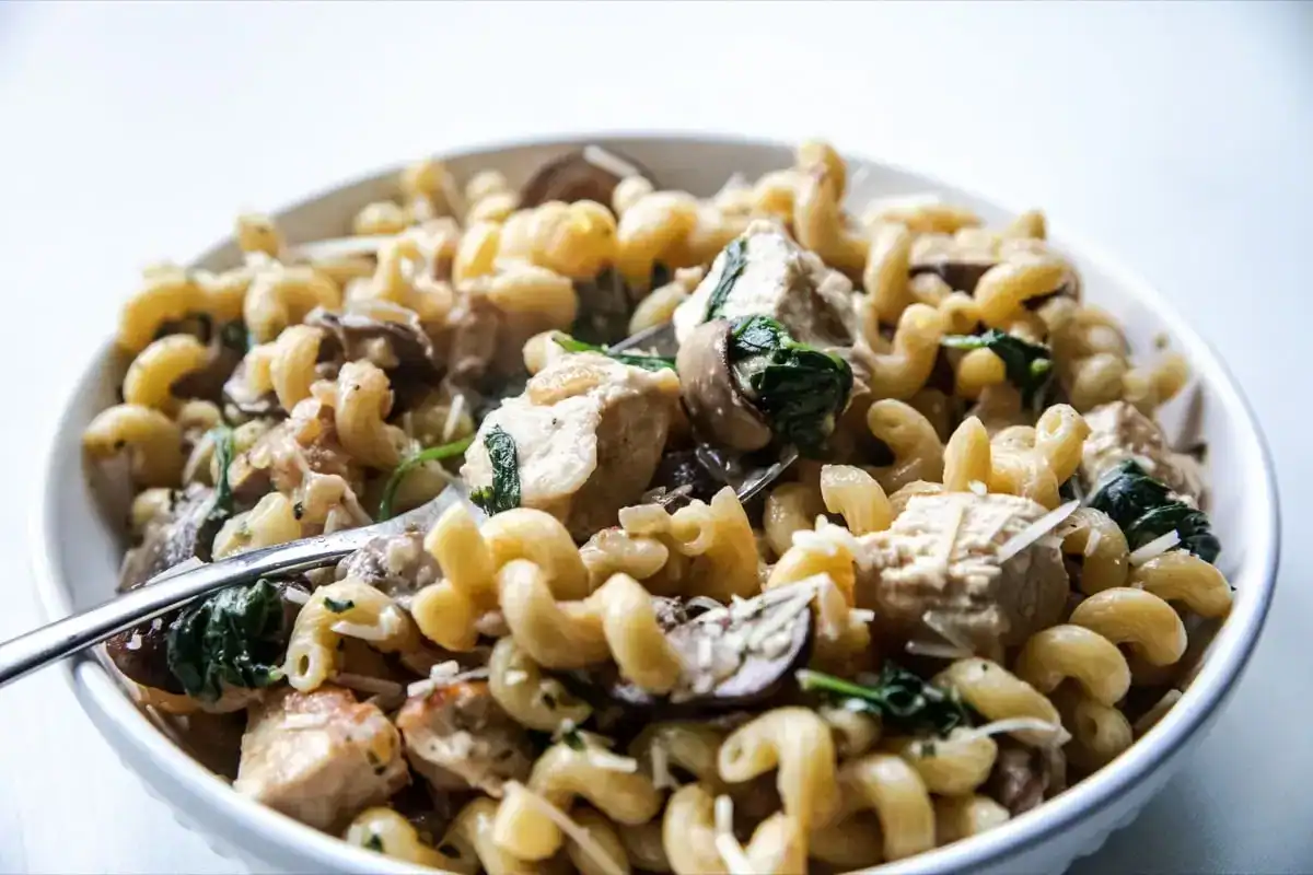 Chicken and Spinach Pasta