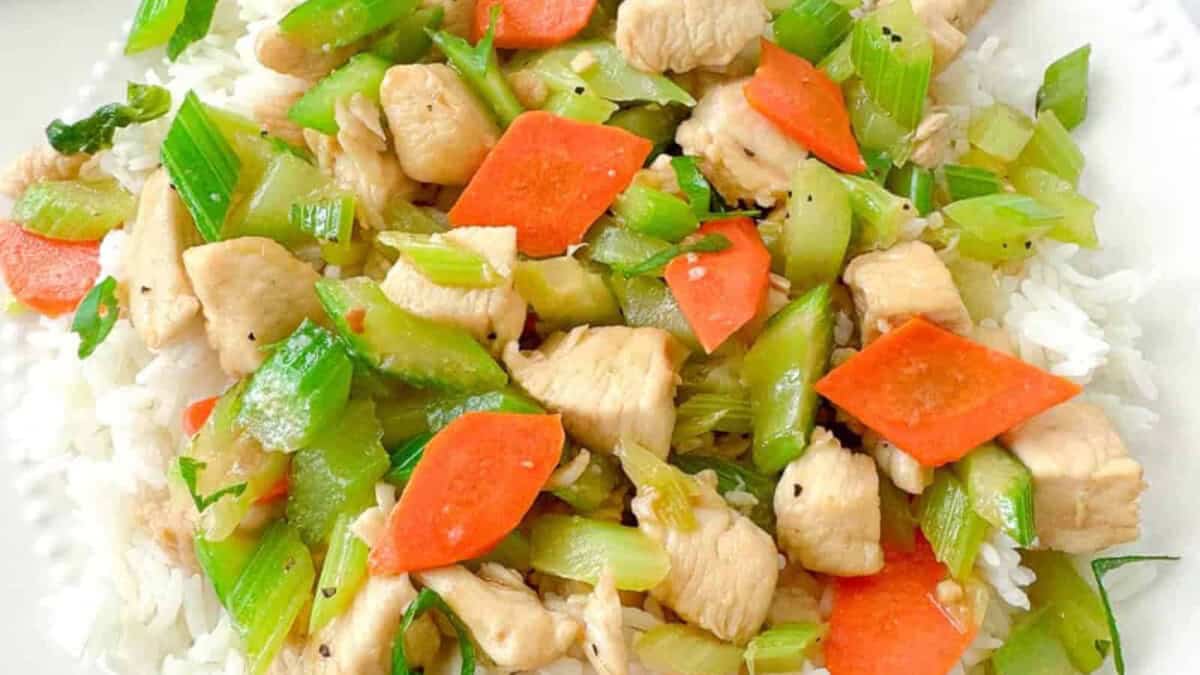 Delicious and Healthy Chicken Celery Stir-Fry Recipe