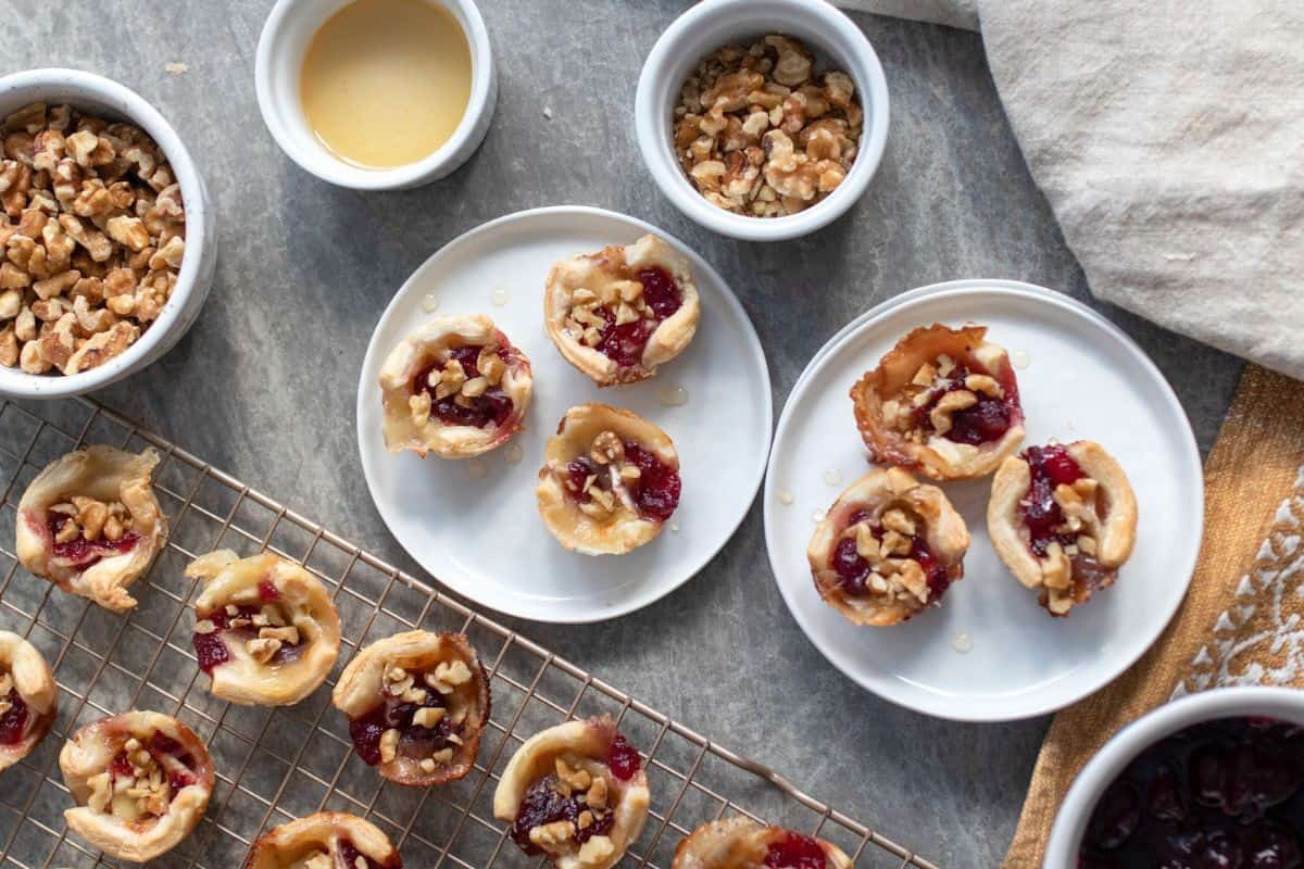 Puff Pastry Bites Appetizer with Cranberries