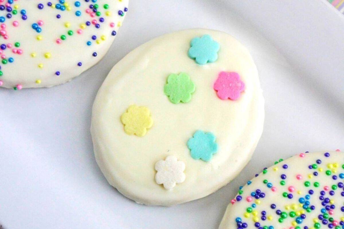 Spring Sugar Cookies - Easter Egg Cutouts