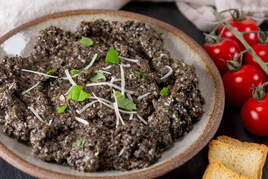 appetizers, basil, black olives, Cooking, Food, garlic, gluten-free, ingredients, olive oil, parmesan, recipe, Snacks, tailgating, spread, vegan, vegetarian