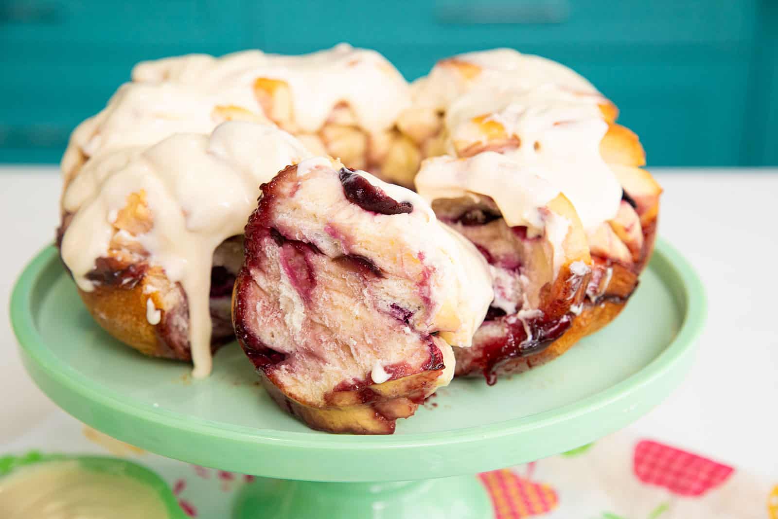 cheesecake, cherry, Christmas breakfast, Thanksgiving desserts, yeast bread